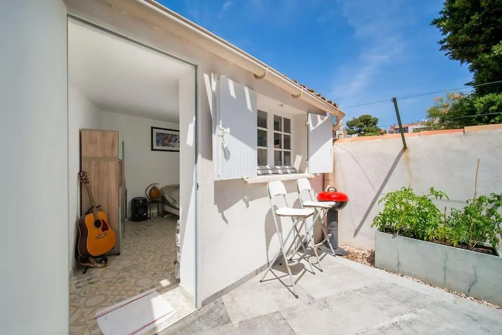 Maison Air Conditionne, Piscine, Quartier Calme Proche Des Plages Marseille